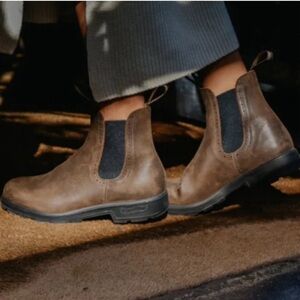 Blundstone Women's High Top Boots - Antique Brown
8 US Women (5 AU/UK*) #2151